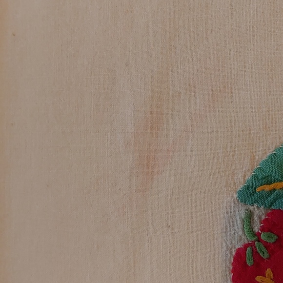 Vintage Strawberry table linen cloth Embroidered white red yellow green - Picture 5 of 5